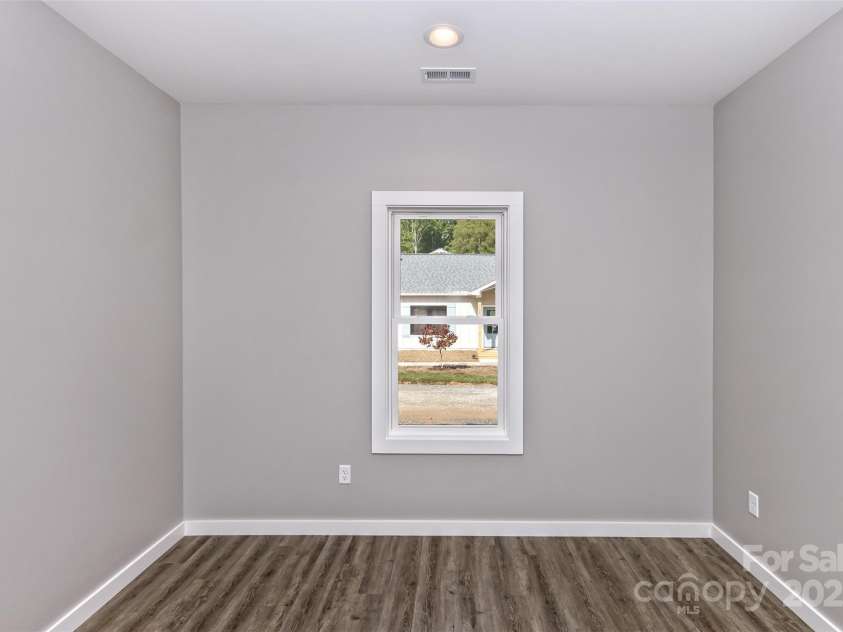 144 Peyton Elaine Road, Clyde, NC 28721.  MLS# CAR4256715, YatesRealty ID 20404. 