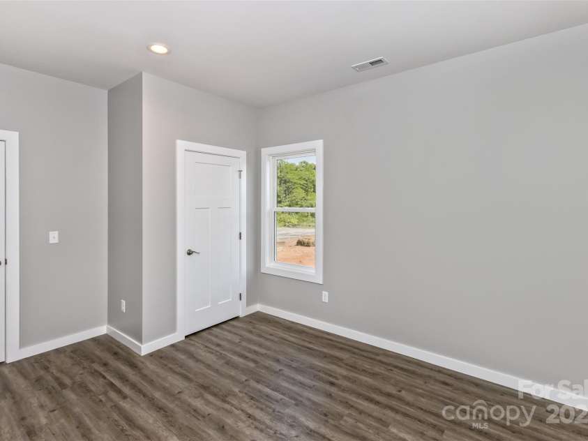 144 Peyton Elaine Road, Clyde, NC 28721.  MLS# CAR4256715, YatesRealty ID 20404. 