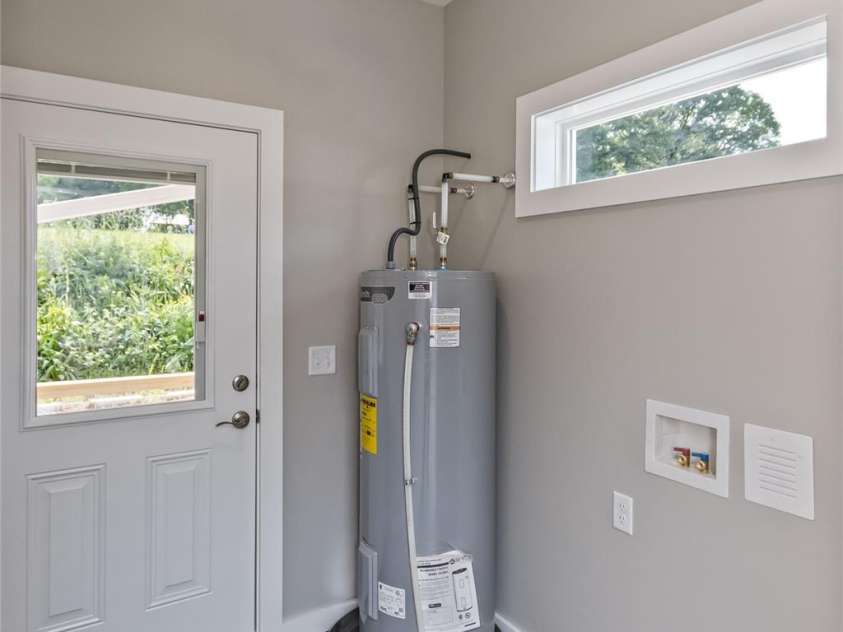 144 Peyton Elaine Road, Clyde, NC 28721.  MLS# CAR4256715, YatesRealty ID 20404. 