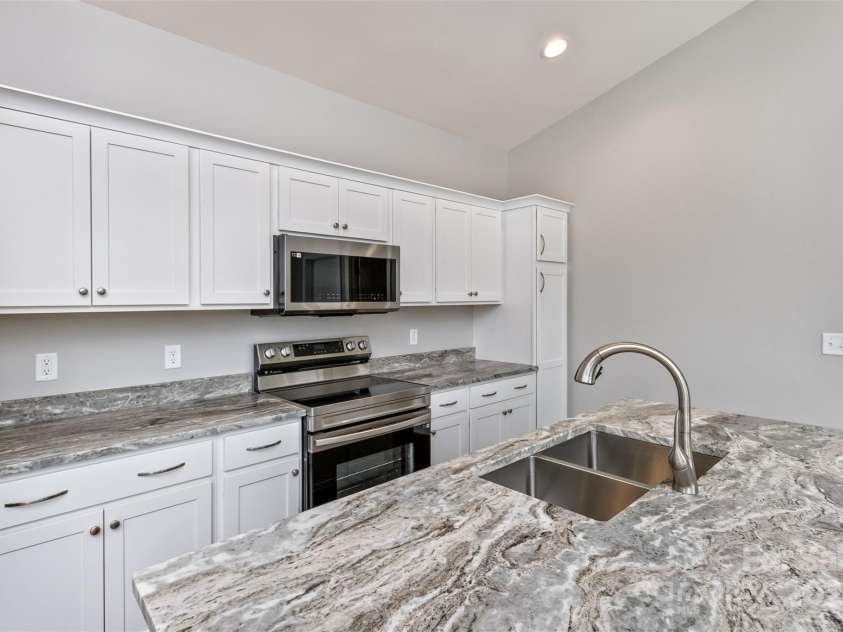 144 Peyton Elaine Road, Clyde, NC 28721.  MLS# CAR4256715, YatesRealty ID 20404. 