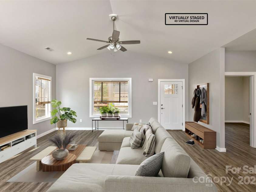 144 Peyton Elaine Road, Clyde, NC 28721.  MLS# CAR4256715, YatesRealty ID 20404. 