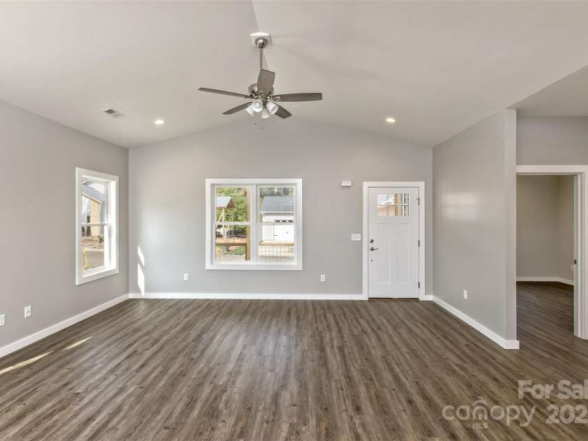 144 Peyton Elaine Road, Clyde, NC 28721.  MLS# CAR4256715, YatesRealty ID 20404. 