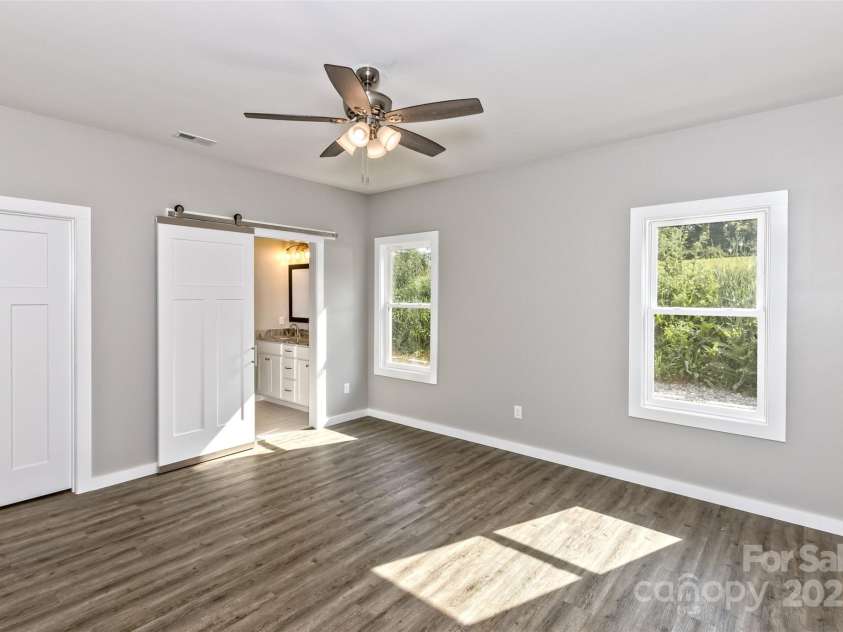 144 Peyton Elaine Road, Clyde, NC 28721.  MLS# CAR4256715, YatesRealty ID 20404. 