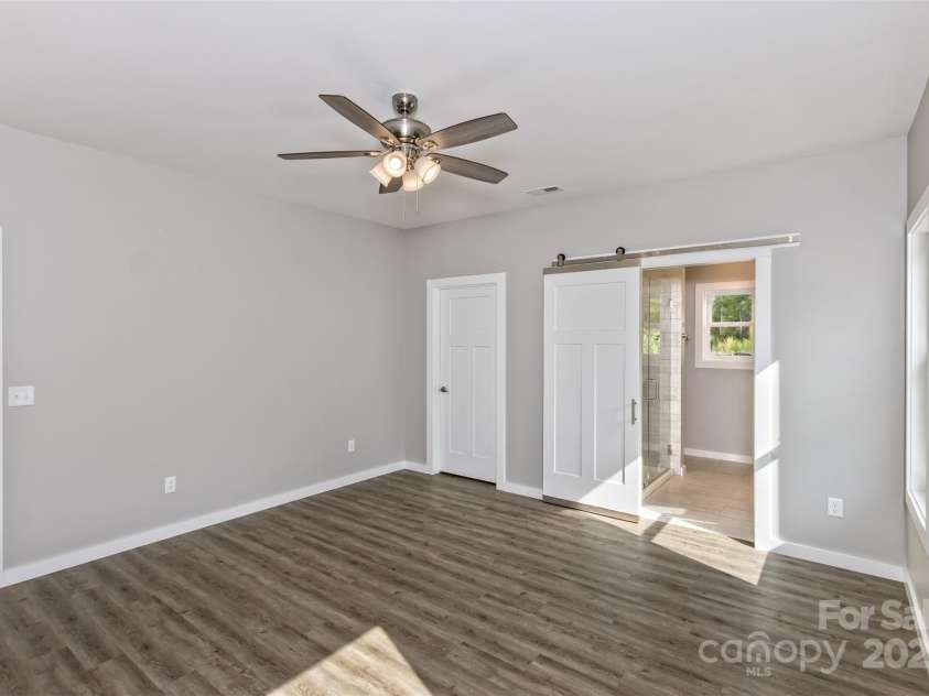 144 Peyton Elaine Road, Clyde, NC 28721.  MLS# CAR4256715, YatesRealty ID 20404. 