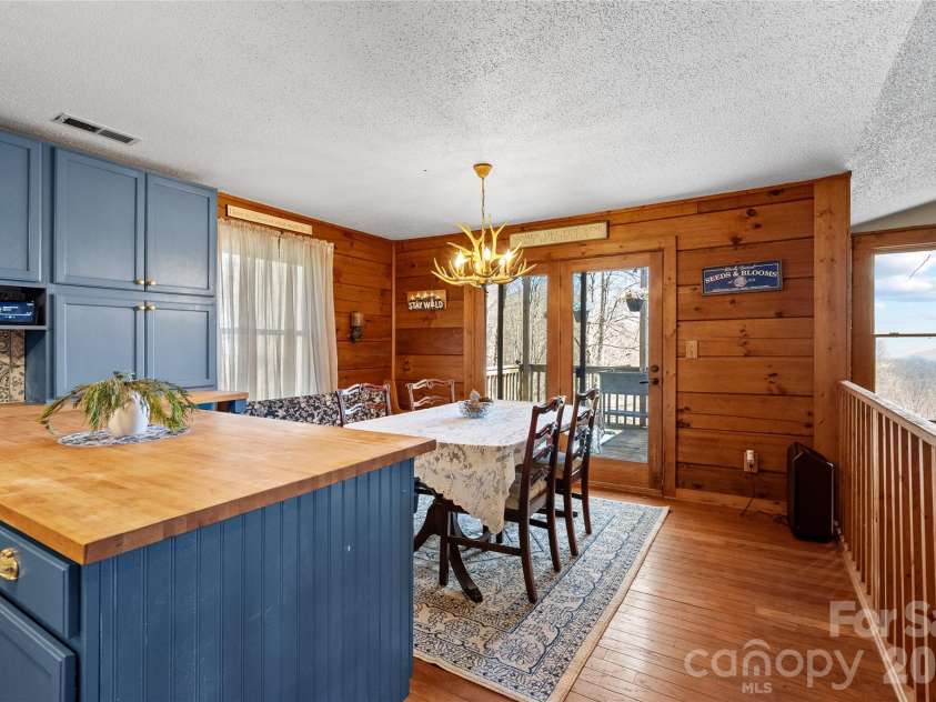 343 Chestnut Village Lane, Mars Hill, NC 28754.  MLS# CAR4366184, YatesRealty ID 20404. 
