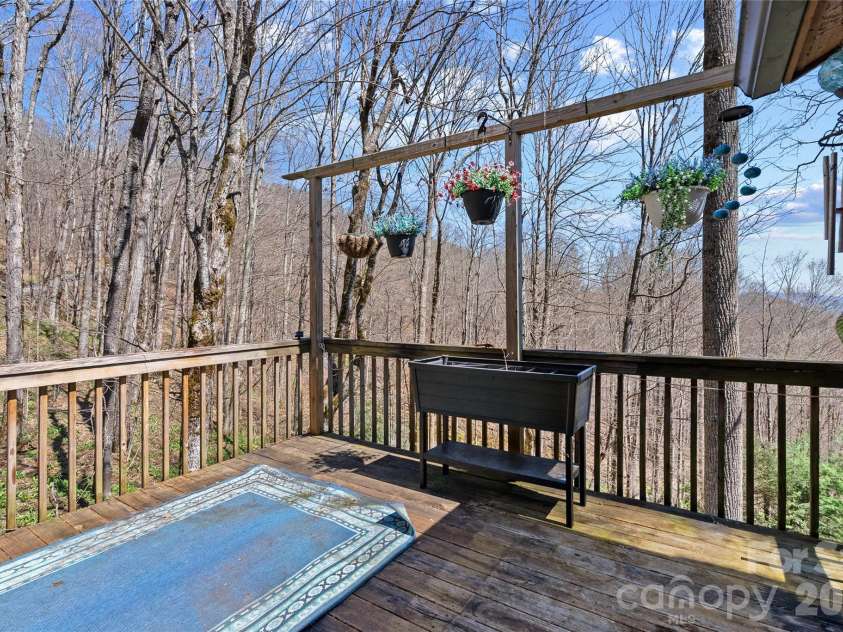 343 Chestnut Village Lane, Mars Hill, NC 28754.  MLS# CAR4366184, YatesRealty ID 20404. 