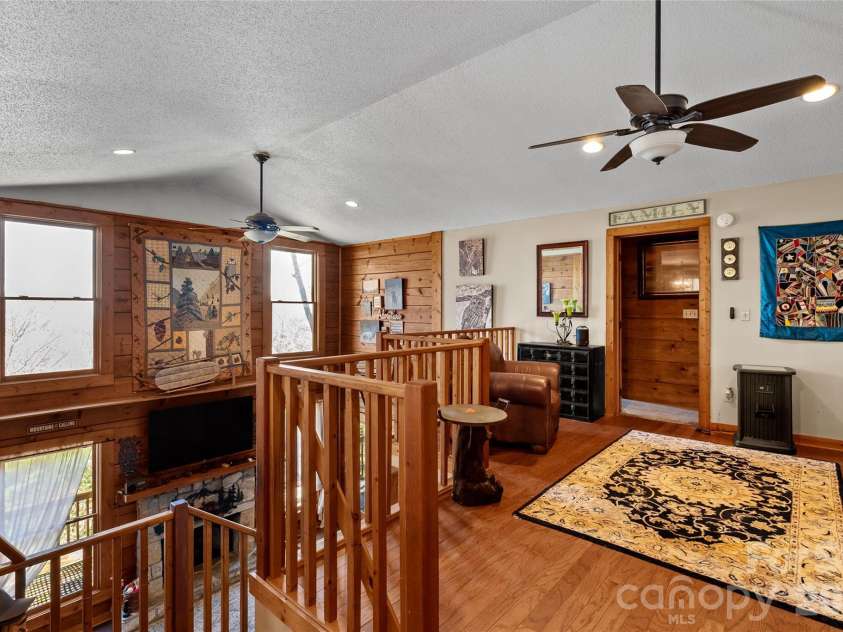 343 Chestnut Village Lane, Mars Hill, NC 28754.  MLS# CAR4366184, YatesRealty ID 20404. 