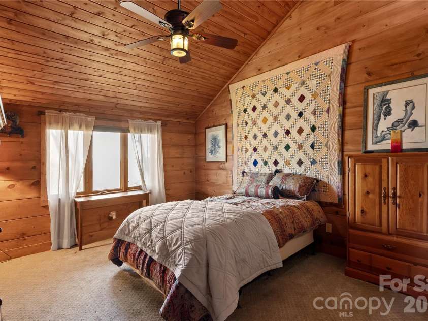 343 Chestnut Village Lane, Mars Hill, NC 28754.  MLS# CAR4366184, YatesRealty ID 20404. 