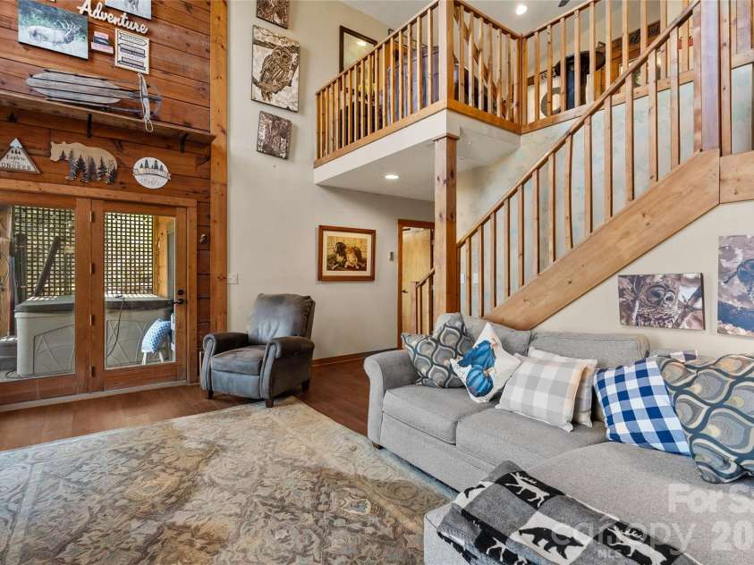 343 Chestnut Village Lane, Mars Hill, NC 28754.  MLS# CAR4366184, YatesRealty ID 20404. 