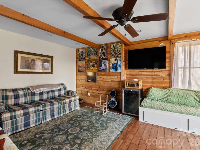 343 Chestnut Village Lane, Mars Hill, NC 28754.  MLS# CAR4366184, YatesRealty ID 20404. 