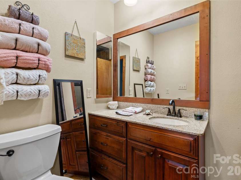 343 Chestnut Village Lane, Mars Hill, NC 28754.  MLS# CAR4366184, YatesRealty ID 20404. 