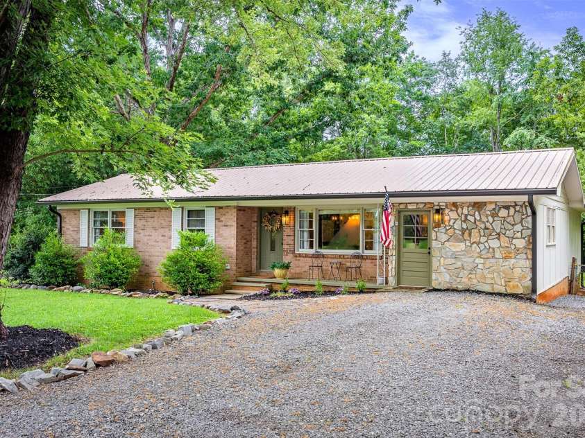 211 Shuffler Road, Morganton, NC 28655.  MLS# CAR4375299, YatesRealty ID 20405. 