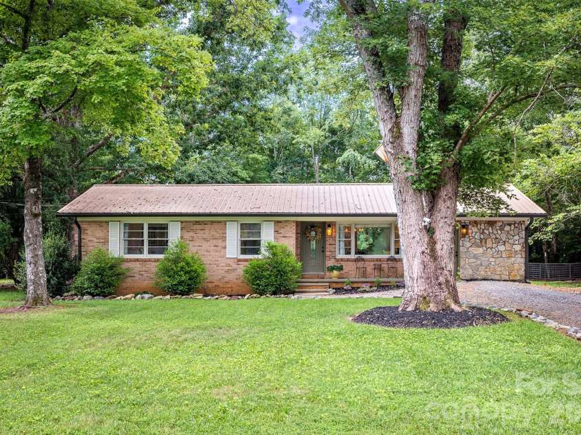 211 Shuffler Road, Morganton, NC 28655.  MLS# CAR4375299, YatesRealty ID 20405. 