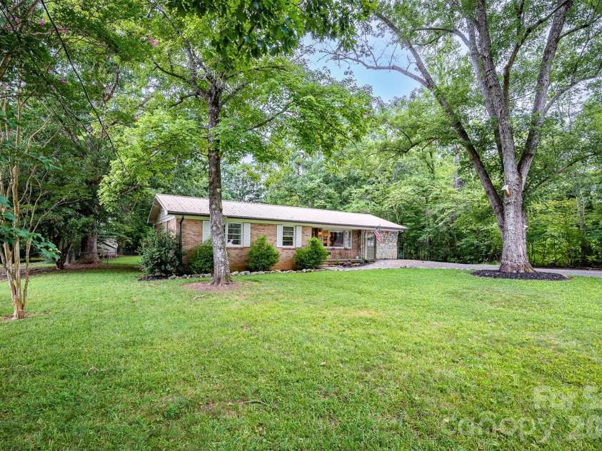 211 Shuffler Road, Morganton, NC 28655.  MLS# CAR4375299, YatesRealty ID 20405. 