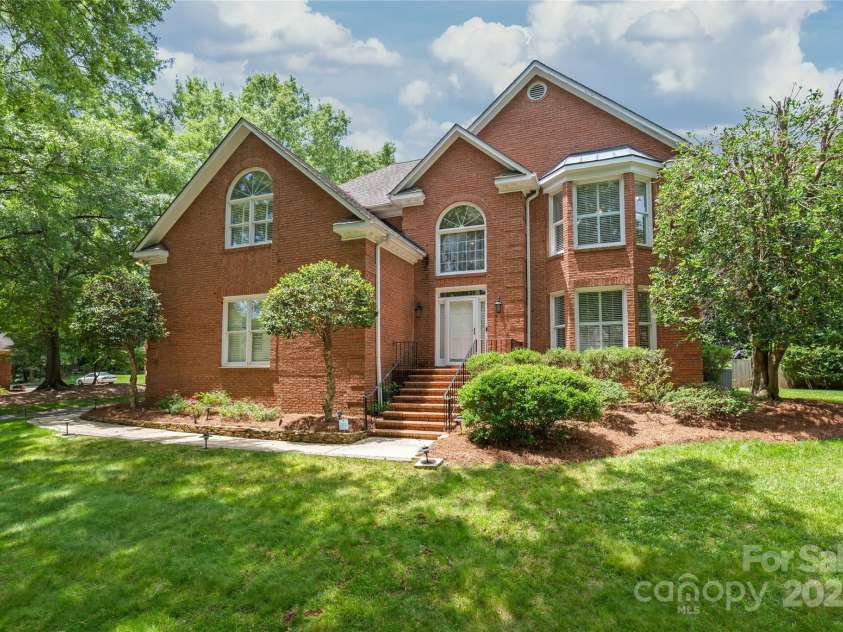 7301 Leharne Drive, Charlotte, NC 28270.  MLS# CAR4269729, YatesRealty ID 20405. 