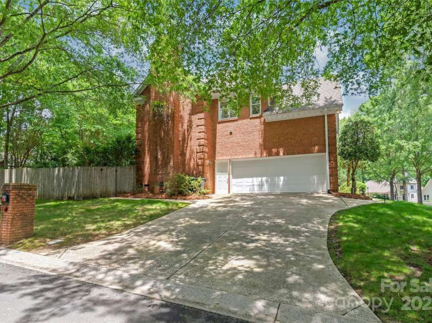 7301 Leharne Drive, Charlotte, NC 28270.  MLS# CAR4269729, YatesRealty ID 20405. 