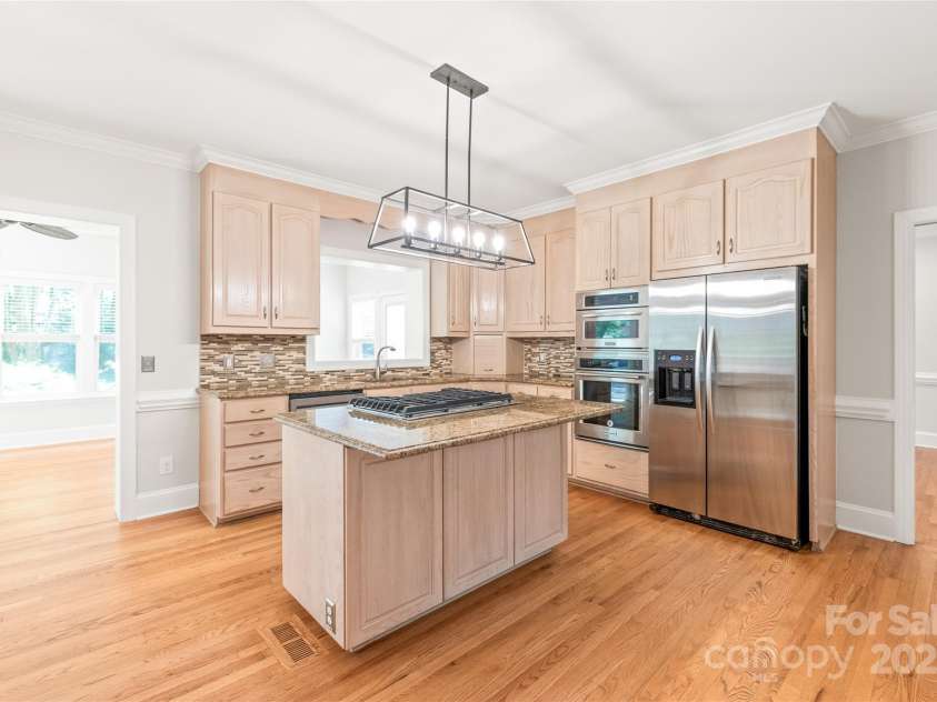 7301 Leharne Drive, Charlotte, NC 28270.  MLS# CAR4269729, YatesRealty ID 20405. 