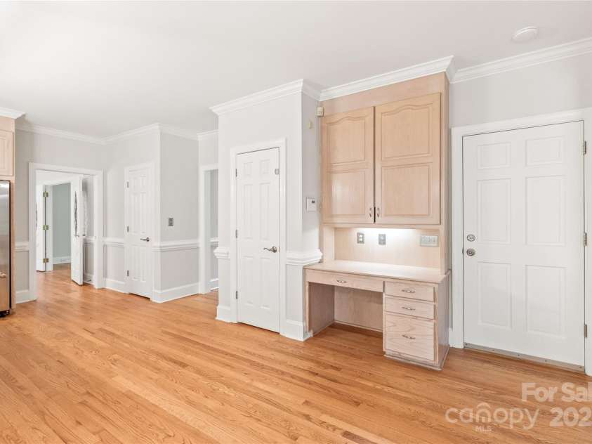 7301 Leharne Drive, Charlotte, NC 28270.  MLS# CAR4269729, YatesRealty ID 20405. 