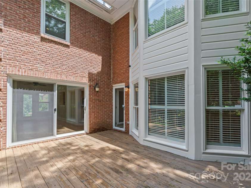 7301 Leharne Drive, Charlotte, NC 28270.  MLS# CAR4269729, YatesRealty ID 20405. 