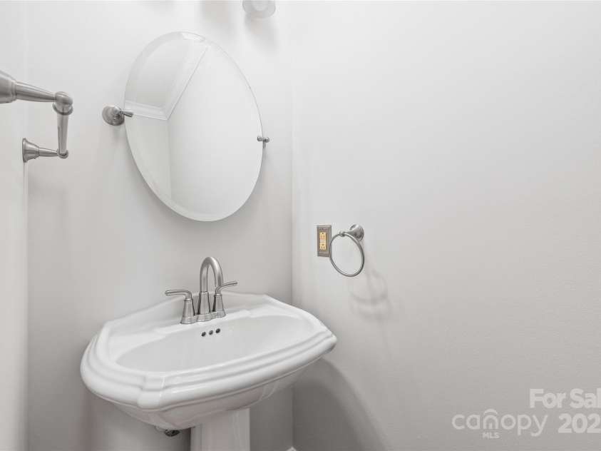 7301 Leharne Drive, Charlotte, NC 28270.  MLS# CAR4269729, YatesRealty ID 20405. 