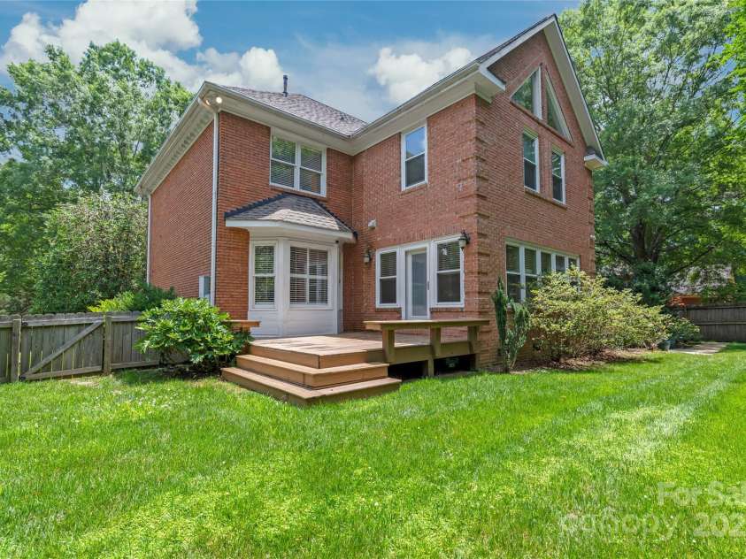 7301 Leharne Drive, Charlotte, NC 28270.  MLS# CAR4269729, YatesRealty ID 20405. 