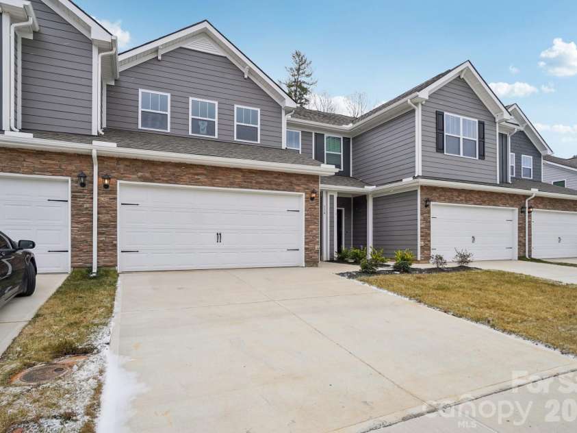 114 Sugg Trail, Weaverville, NC 28787.  MLS# CAR4307816, YatesRealty ID 20406. 