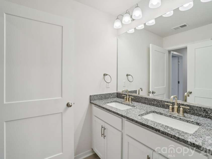 114 Sugg Trail, Weaverville, NC 28787.  MLS# CAR4307816, YatesRealty ID 20406. 