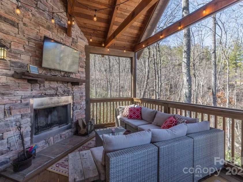 31 Whispering Falls Court, Tuckasegee, NC 28783.  MLS# CAR4234126, YatesRealty ID 2041. 