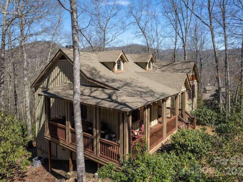 31 Whispering Falls Court, Tuckasegee, NC 28783.  MLS# CAR4234126, YatesRealty ID 2041. 