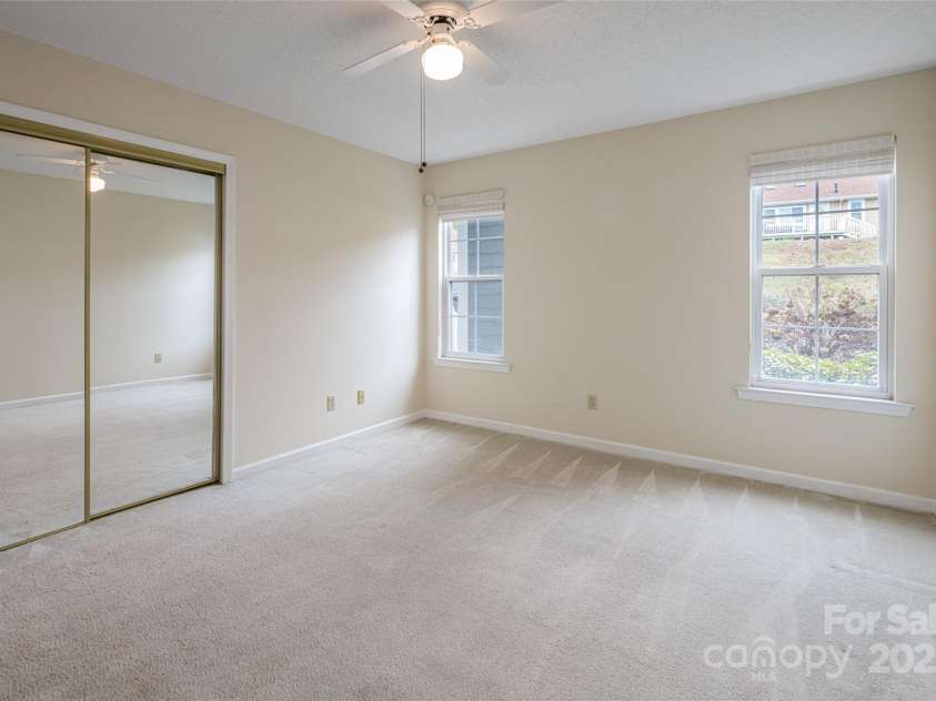 4805 Breakers Lane, Asheville, NC 28806.  MLS# CAR4307390, YatesRealty ID 2041. 