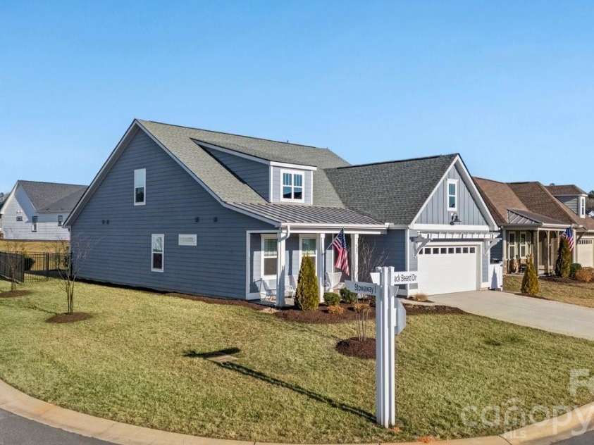 857 Black Beard Drive, Denver, NC 28037.  MLS# CAR4329877, YatesRealty ID 2041. 