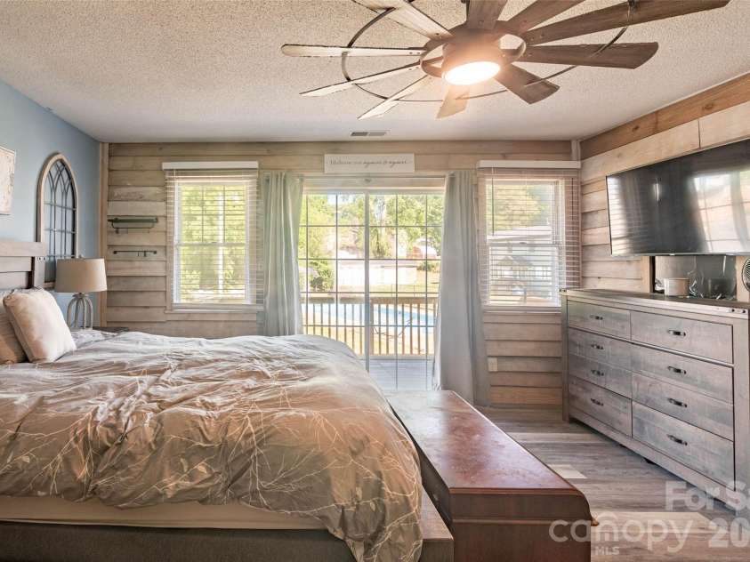 104 Bright Avenue, Bessemer City, NC 28016.  MLS# CAR4371032, YatesRealty ID 20410. 