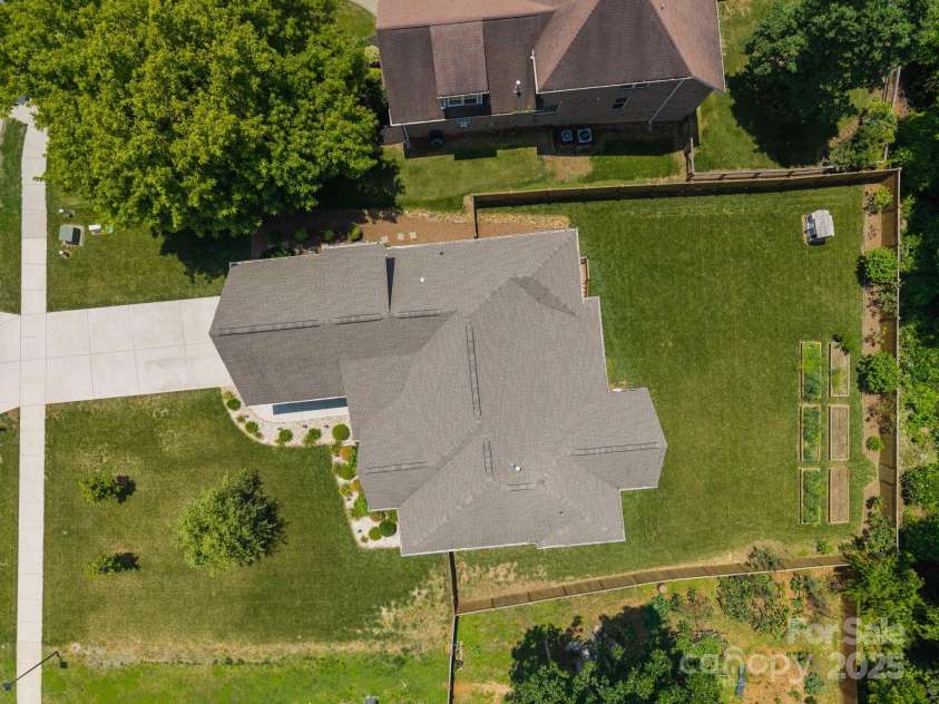 3633 Longpond Lane, Monroe, NC 28110.  MLS# CAR4267691, YatesRealty ID 20410. 