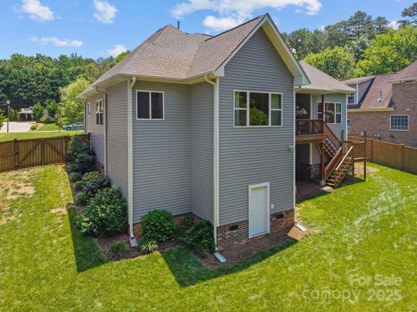3633 Longpond Lane, Monroe, NC 28110.  MLS# CAR4267691, YatesRealty ID 20410. 
