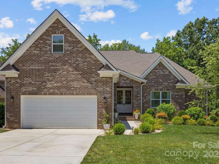 3633 Longpond Lane, Monroe, NC 28110.  MLS# CAR4267691, YatesRealty ID 20410. 