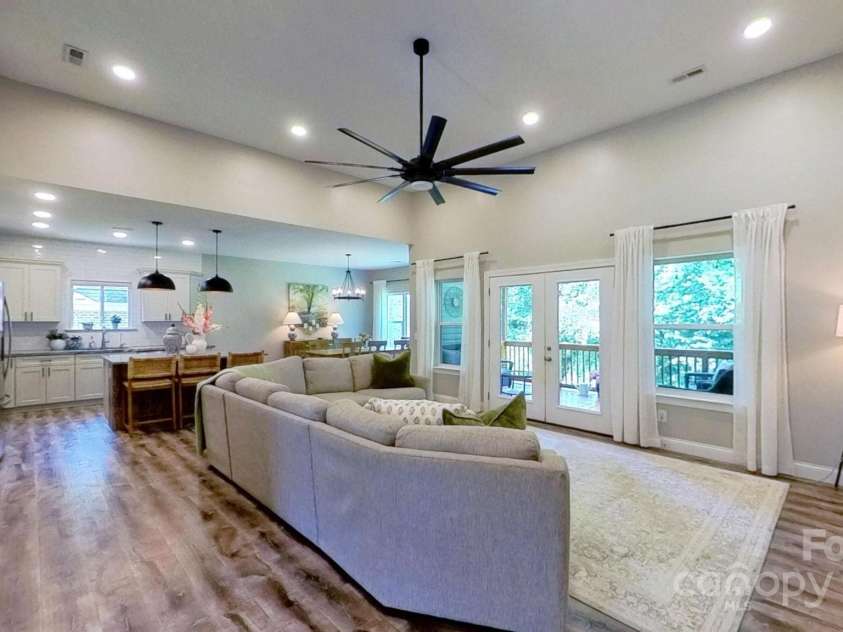 3633 Longpond Lane, Monroe, NC 28110.  MLS# CAR4267691, YatesRealty ID 20410. 