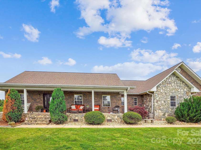 2843 Startown Road, Lincolnton, NC 28092.  MLS# CAR4261561, YatesRealty ID 20411. 