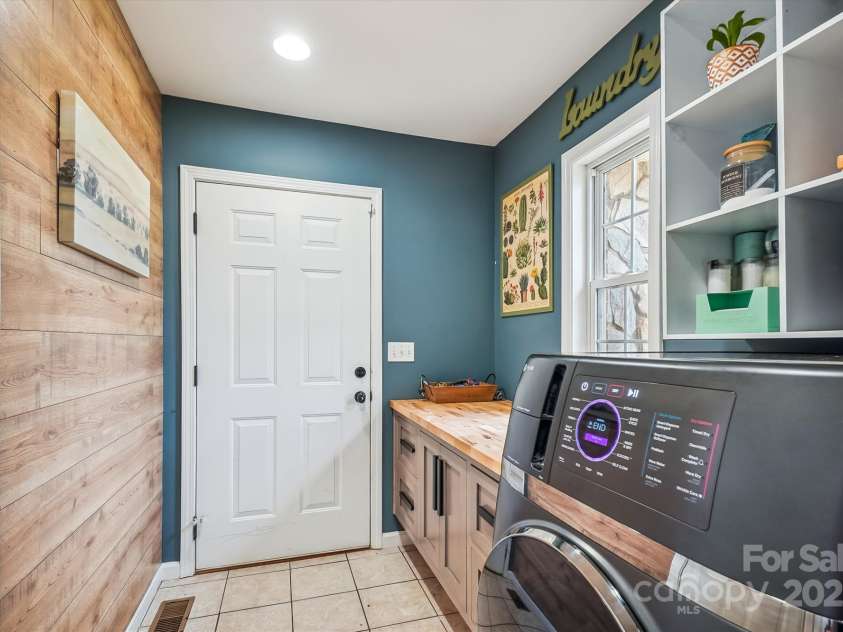 2843 Startown Road, Lincolnton, NC 28092.  MLS# CAR4261561, YatesRealty ID 20411. 