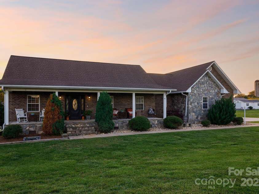 2843 Startown Road, Lincolnton, NC 28092.  MLS# CAR4261561, YatesRealty ID 20411. 