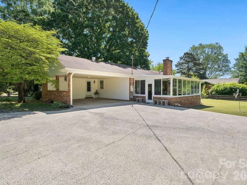 6425 Lebanon Road, Mint Hill, NC 28227.  MLS# CAR4375108, YatesRealty ID 20411. 