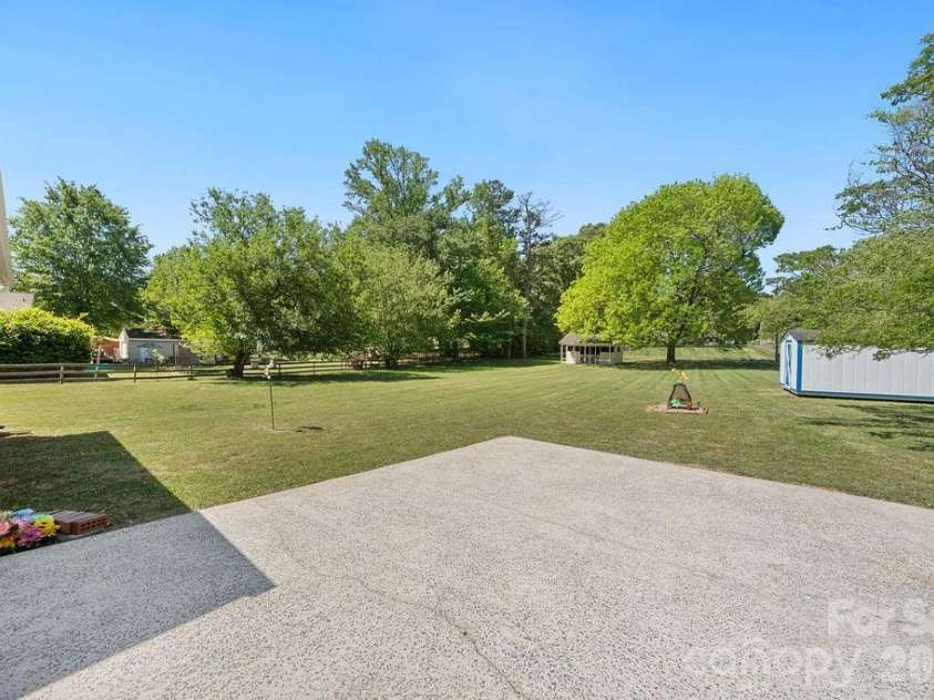 6425 Lebanon Road, Mint Hill, NC 28227.  MLS# CAR4375108, YatesRealty ID 20411. 