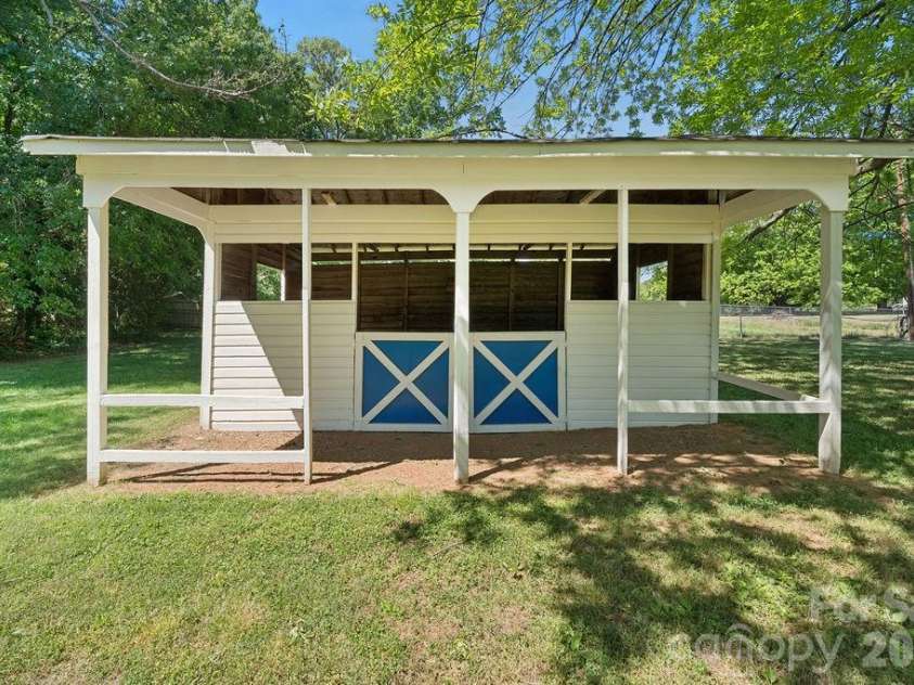 6425 Lebanon Road, Mint Hill, NC 28227.  MLS# CAR4375108, YatesRealty ID 20411. 