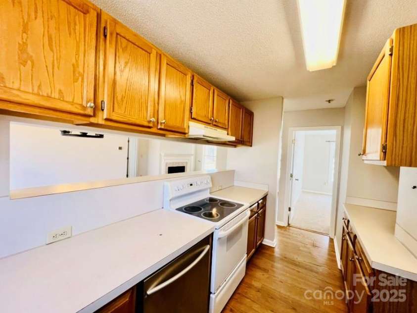 177 Highland Woods Court, Denver, NC 28037.  MLS# CAR4222769, YatesRealty ID 20413. 