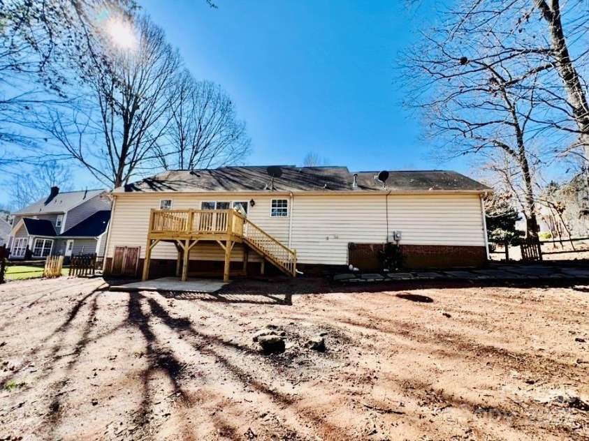 177 Highland Woods Court, Denver, NC 28037.  MLS# CAR4222769, YatesRealty ID 20413. 