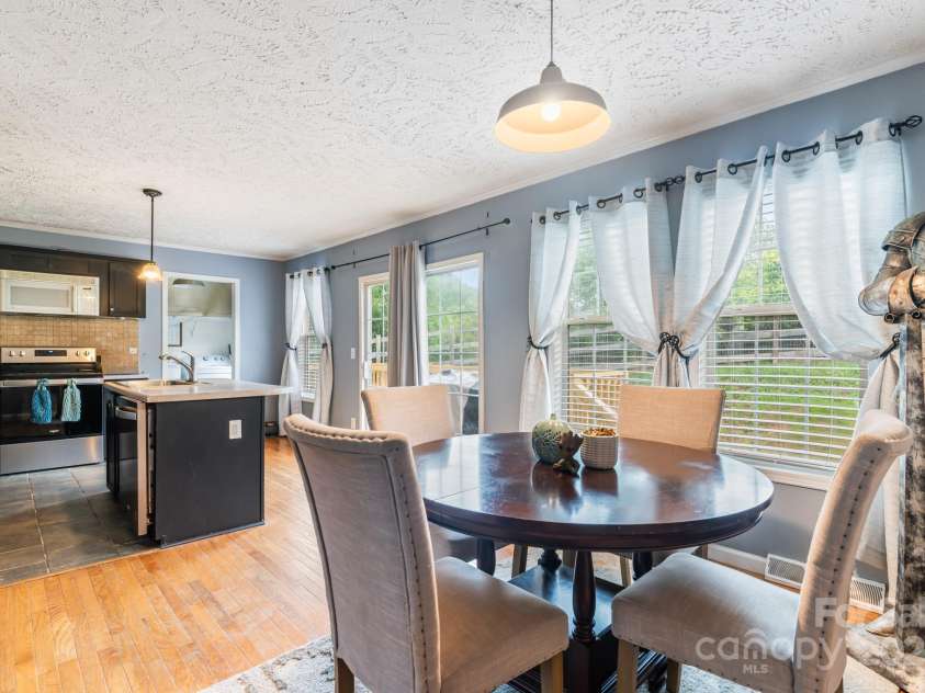 49 Perseverance Drive, Canton, NC 28716.  MLS# CAR4259278, YatesRealty ID 20414. 