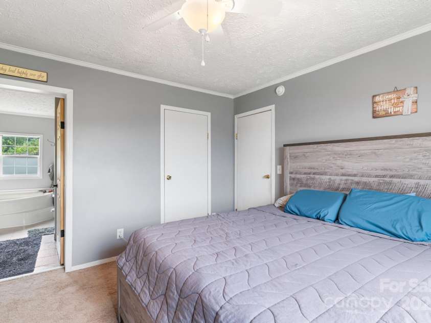 49 Perseverance Drive, Canton, NC 28716.  MLS# CAR4259278, YatesRealty ID 20414. 