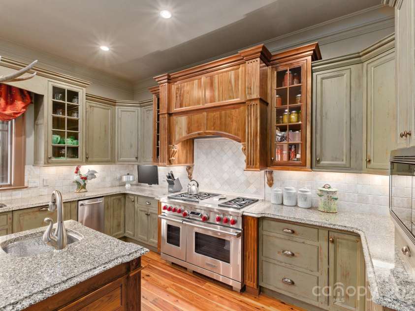 51 Plott Valley Road, Waynesville, NC 28786.  MLS# CAR4173969, YatesRealty ID 20415. 