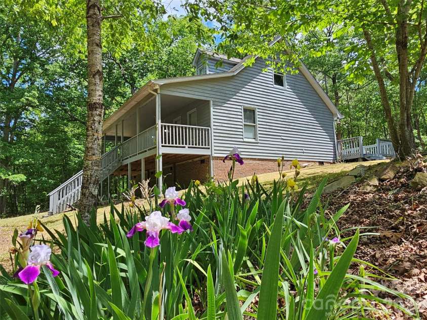5692 Brooklyn Road, Great Falls, SC 29055.  MLS# CAR4377472, YatesRealty ID 20415. 