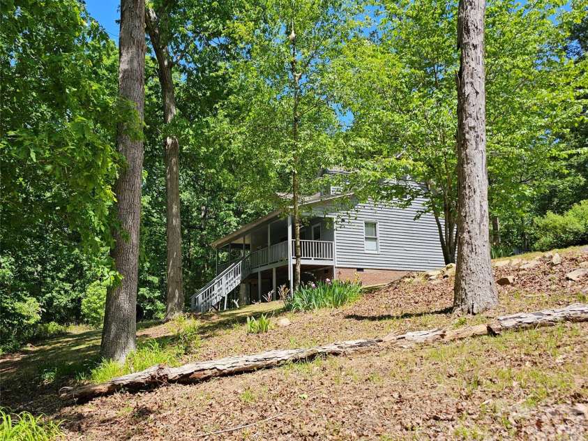 5692 Brooklyn Road, Great Falls, SC 29055.  MLS# CAR4377472, YatesRealty ID 20415. 
