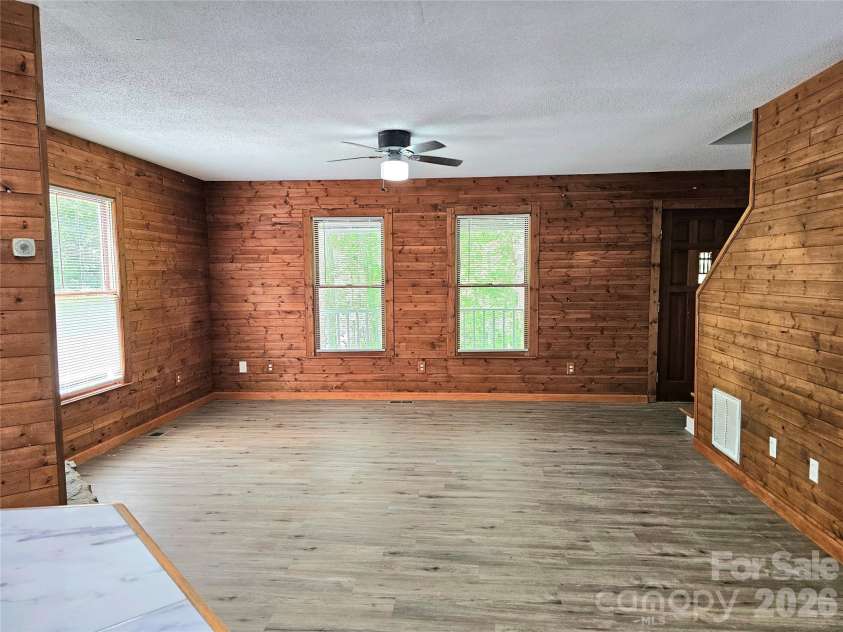 5692 Brooklyn Road, Great Falls, SC 29055.  MLS# CAR4377472, YatesRealty ID 20415. 